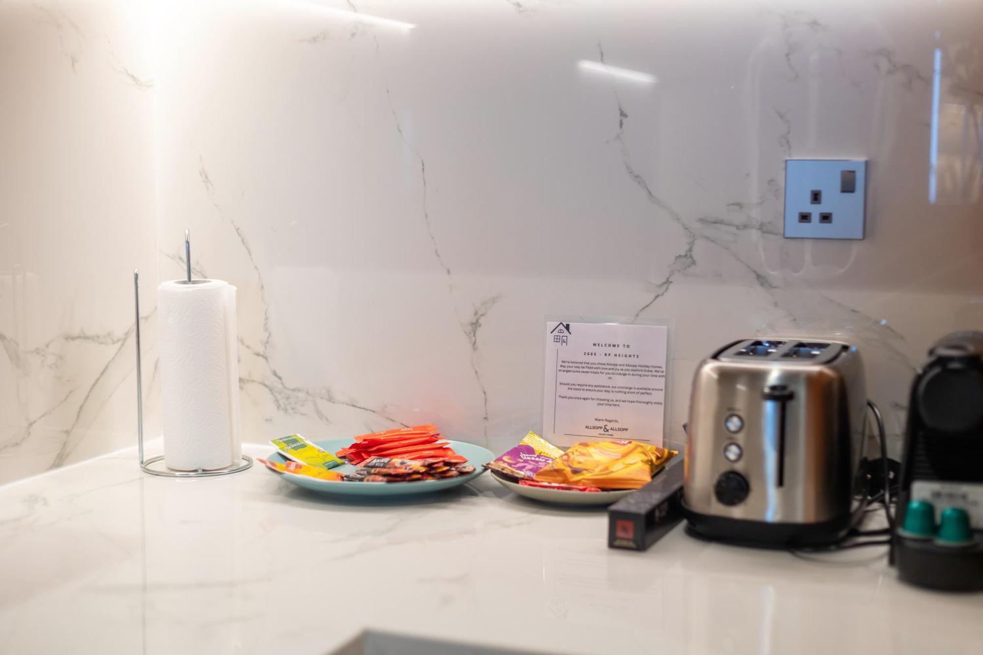 Modern 1Br Apartment, High Floor, Near Dubai Mall Экстерьер фото